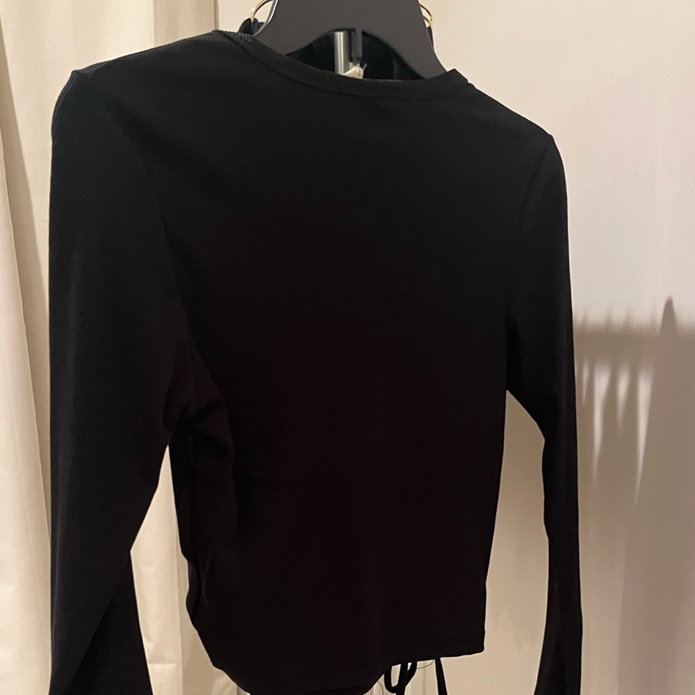 Long Sleeve Ribbed Top - Picture 3 of 3
